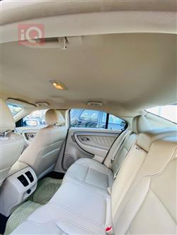 Ford Taurus